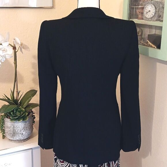 Giorgio Armani Classico Black Women's Blazer. Designer. Classic. Professional. - Picture 6 of 12